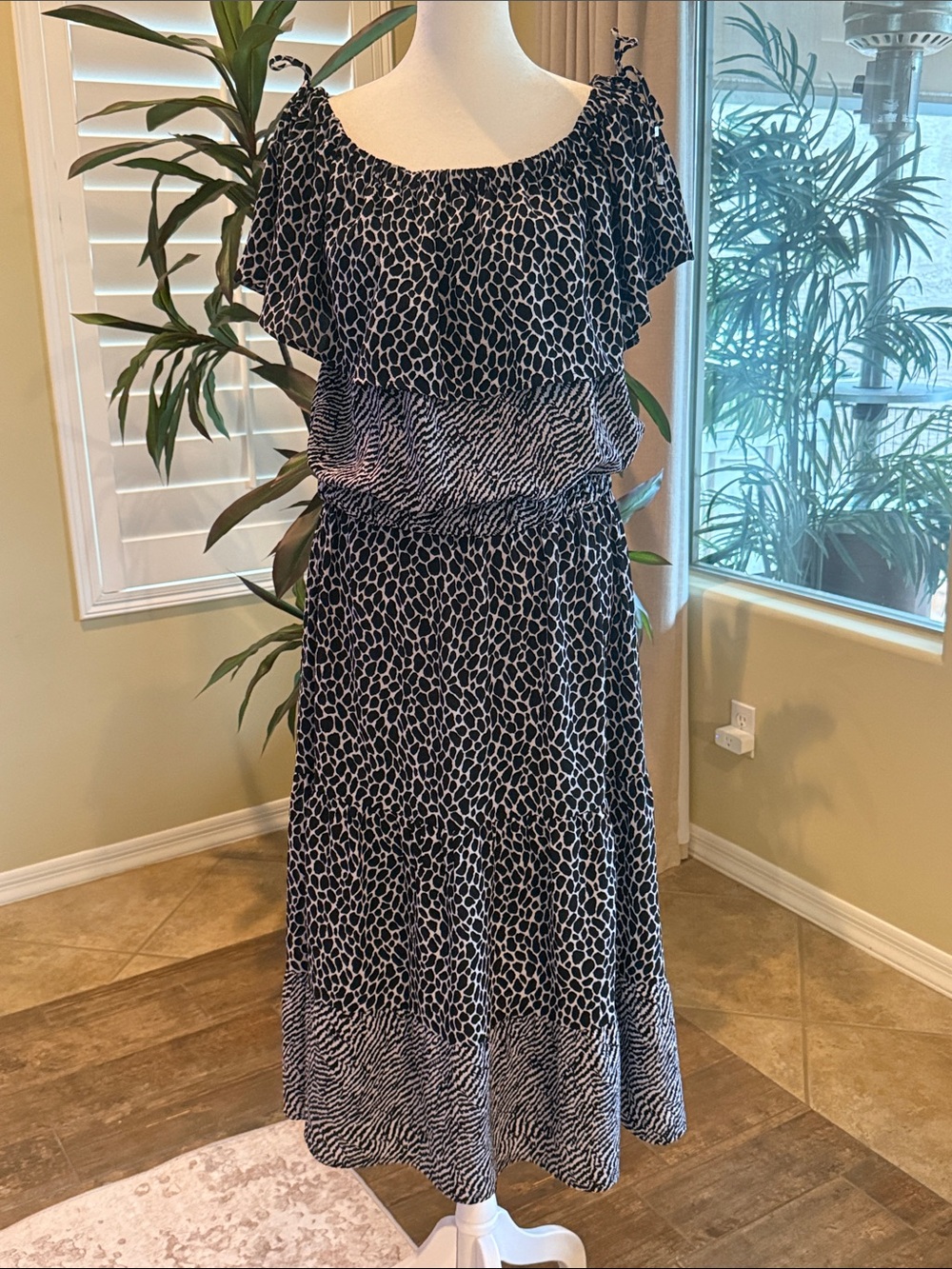 Michael Michael Kors Black & White Patterned Off-Shoulder Midi Dress